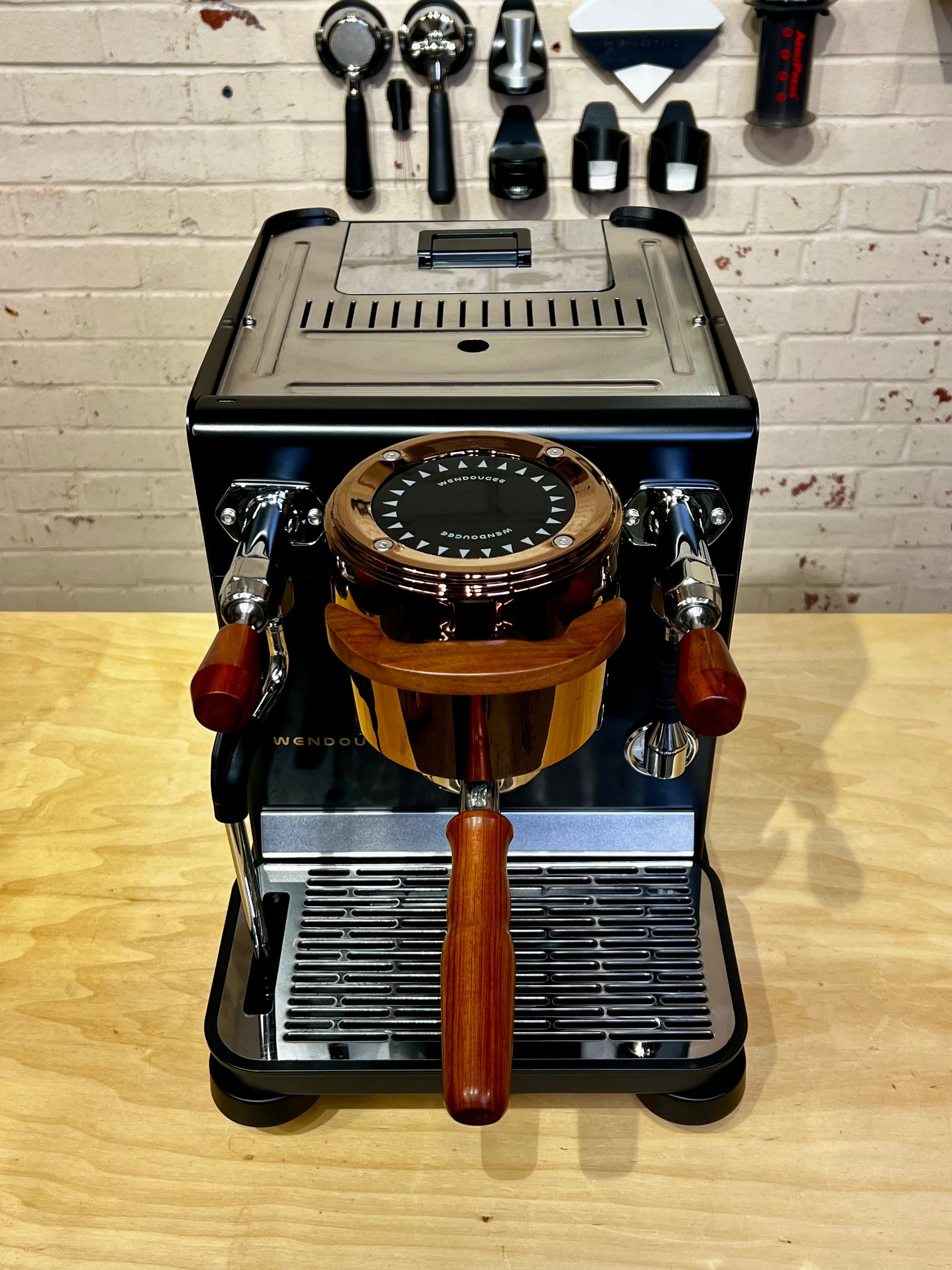 Wendougee Data S Espresso Machine - From Espresso Outlet LLC - Just $2899! Shop now at Freedom Bear Coffee LLC