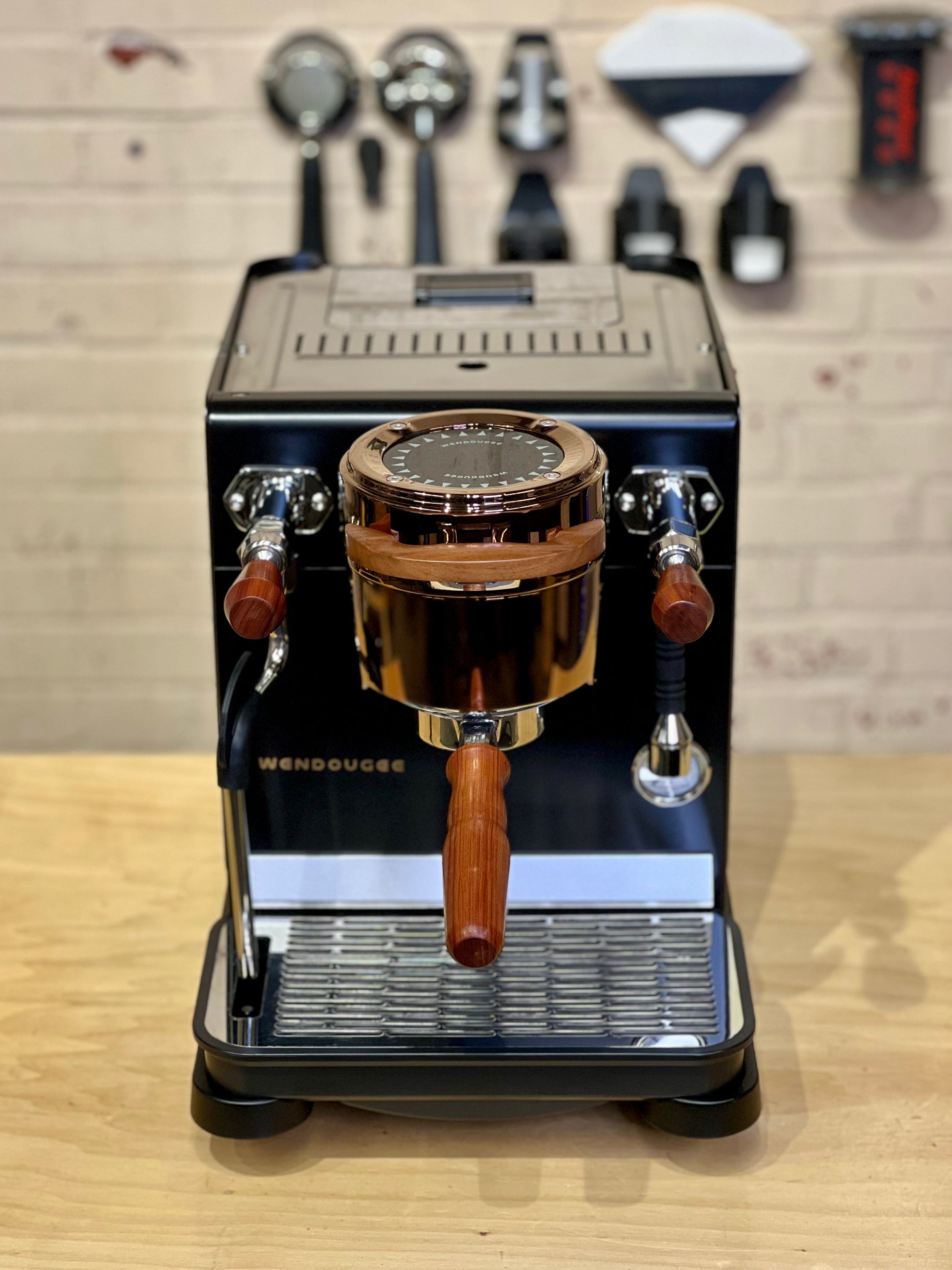 Wendougee Data S Espresso Machine - From Espresso Outlet LLC - Just $2899! Shop now at Freedom Bear Coffee LLC