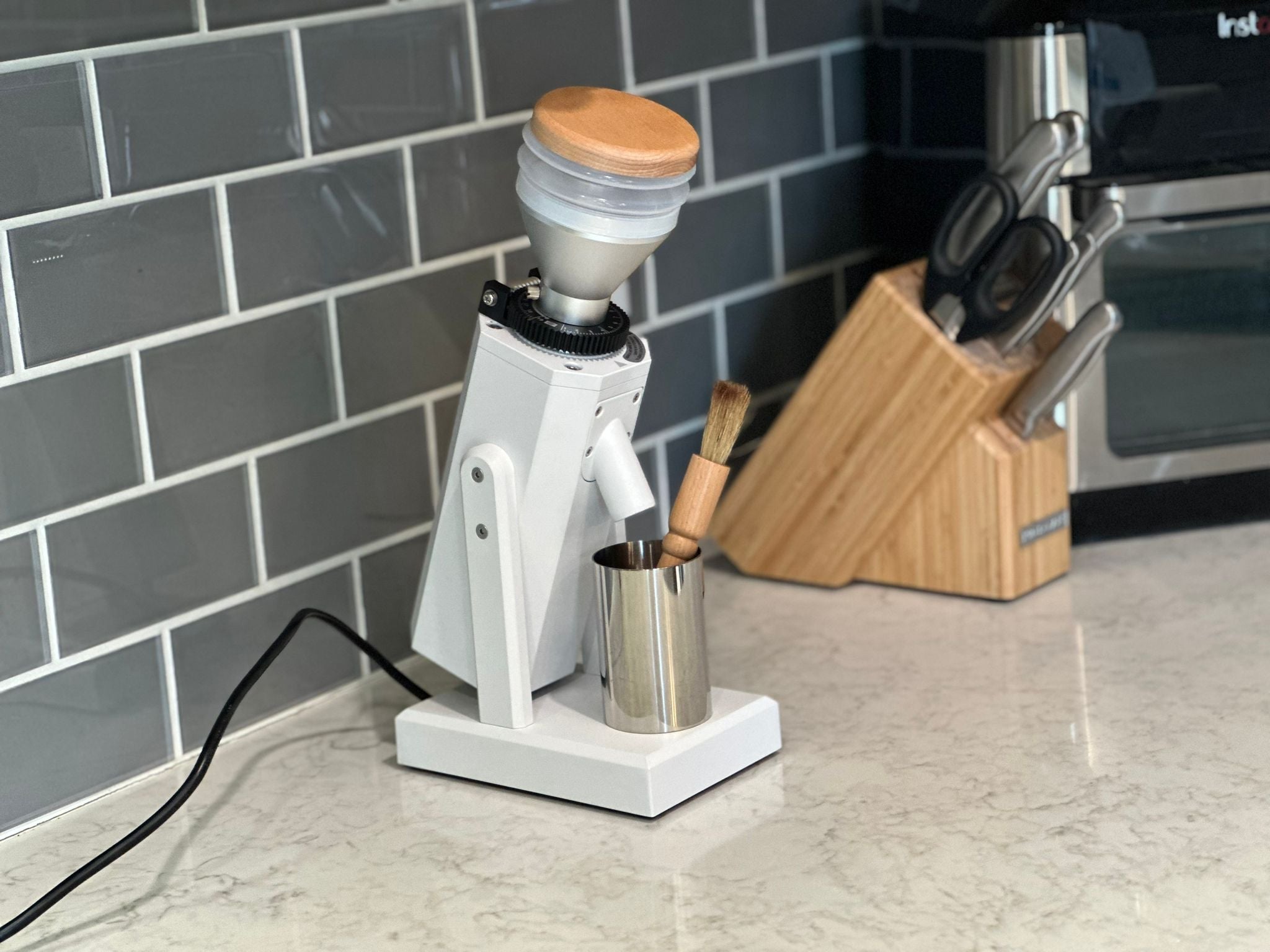 Get Your Hands On The Turin™ SK40™ Single Dose Stepless Grinder